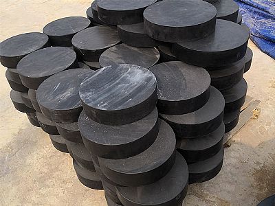 井陉矿区板式橡胶支座由若干层橡胶片与薄钢板经加压硫化